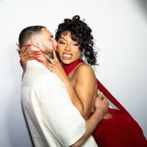 b体育-克莱这能忍？马冬梅大秀透视装 风光一览无遗🥵